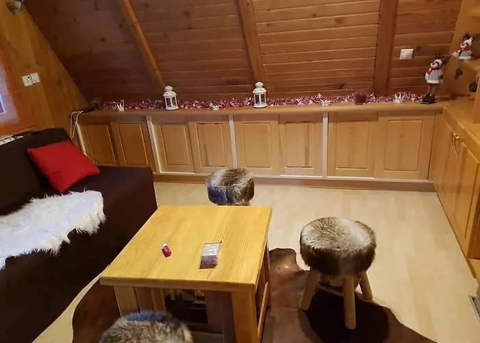 Dunja Chalet, 木屋 亚霍里纳