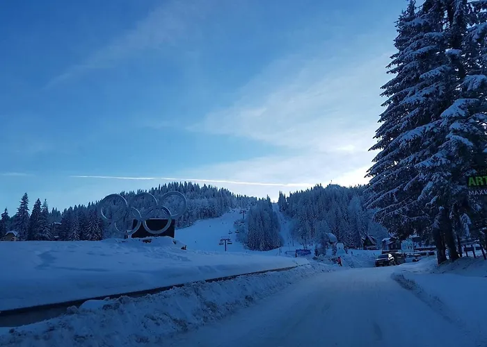 Dunja Chalet, 亚霍里纳